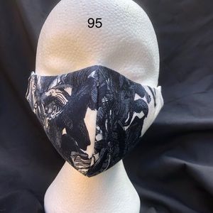Handmade adjustable mask